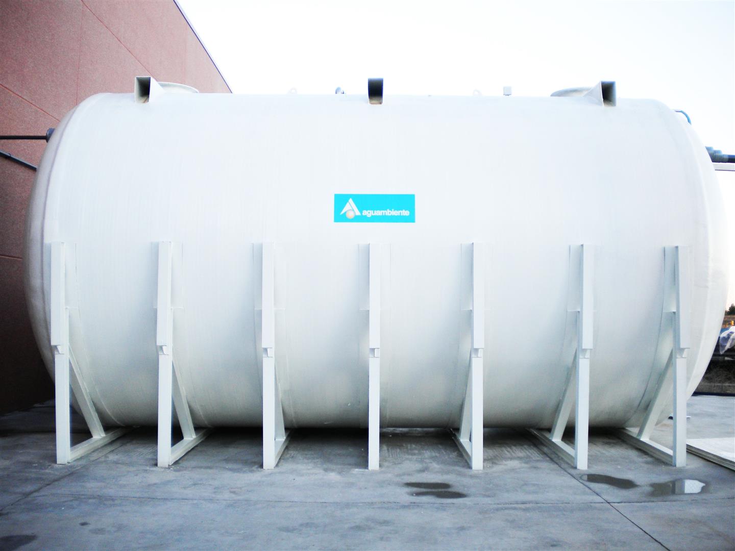 Depuración de aguas residuales de vinos y alcoholes en bodegas