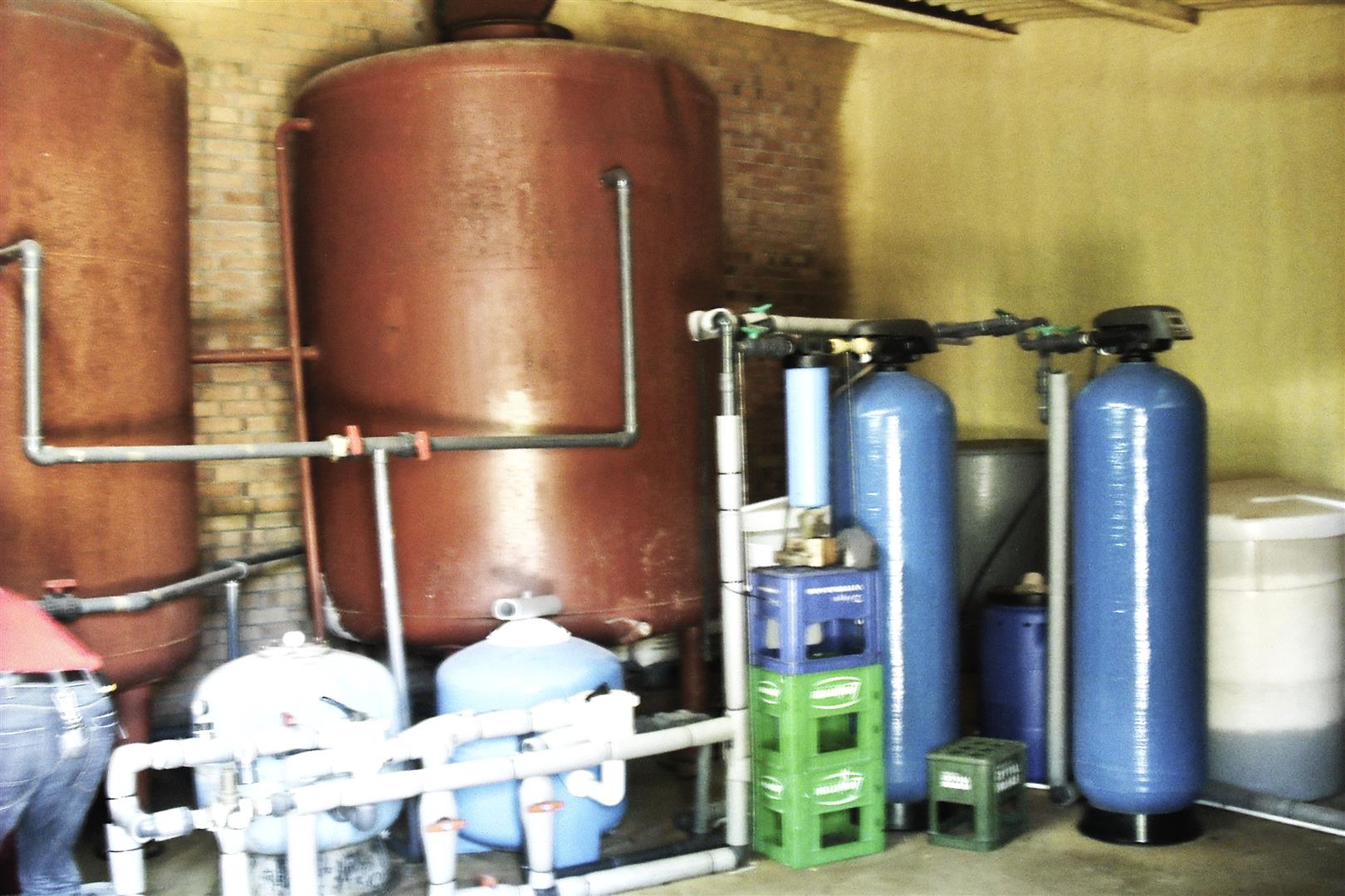 Depuración de aguas residuales de vinos y alcoholes en bodegas
