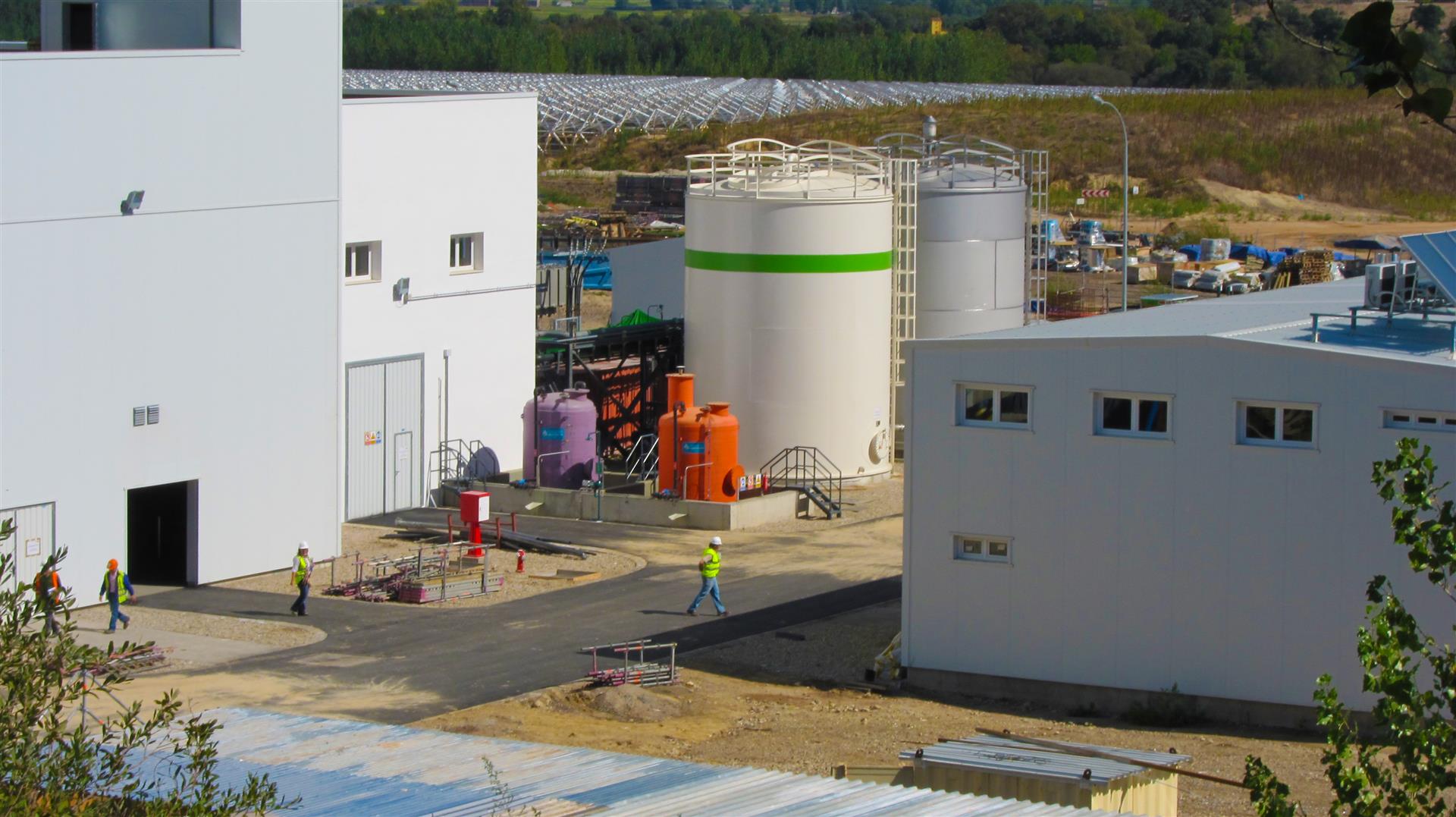 Depuradora termosolar energía y biocombustible