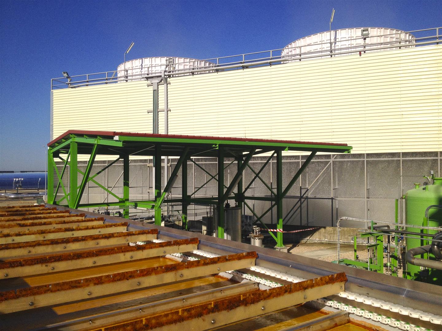 EDAR planta compacta depuradora energía termo solar