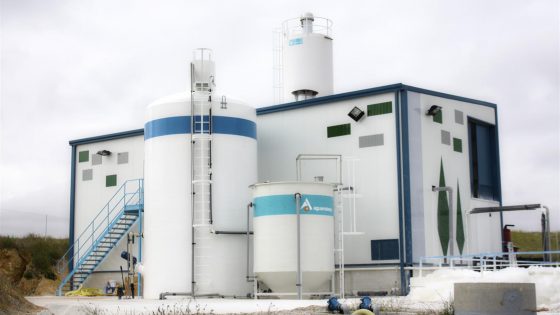 Planta depuradora industria de energía solar