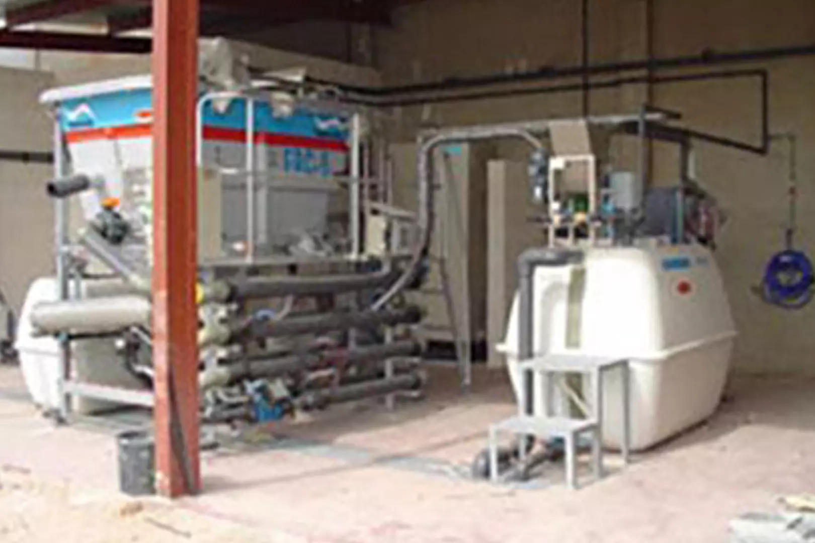 EDAR para lavadero de cisternas 20 m³/día con FRC-5